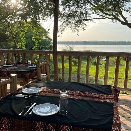 Murchison Giraffe Camp Paraa Buitenkant foto