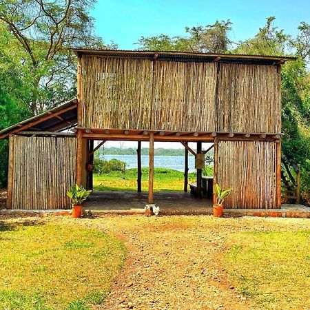 Murchison Giraffe Camp Paraa Buitenkant foto