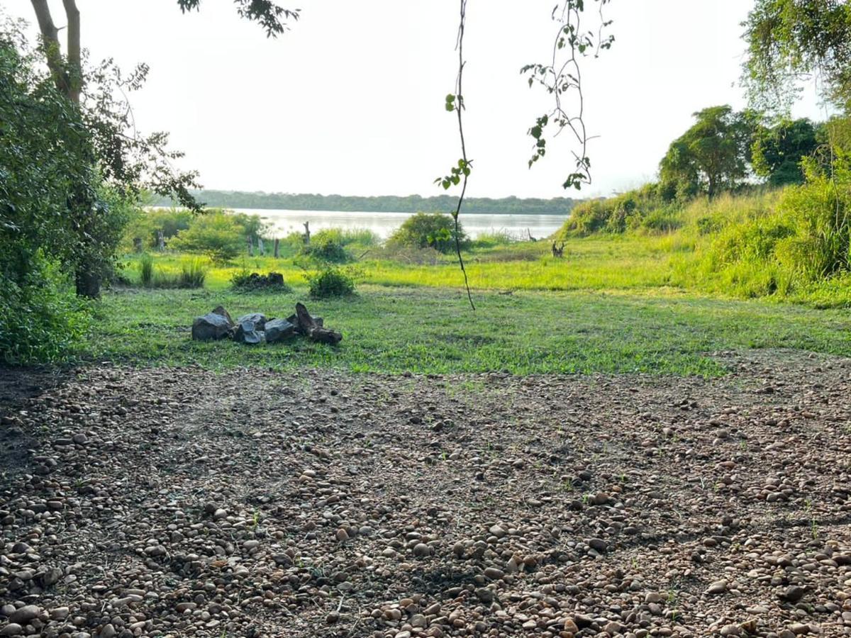 Murchison Giraffe Camp Paraa Buitenkant foto