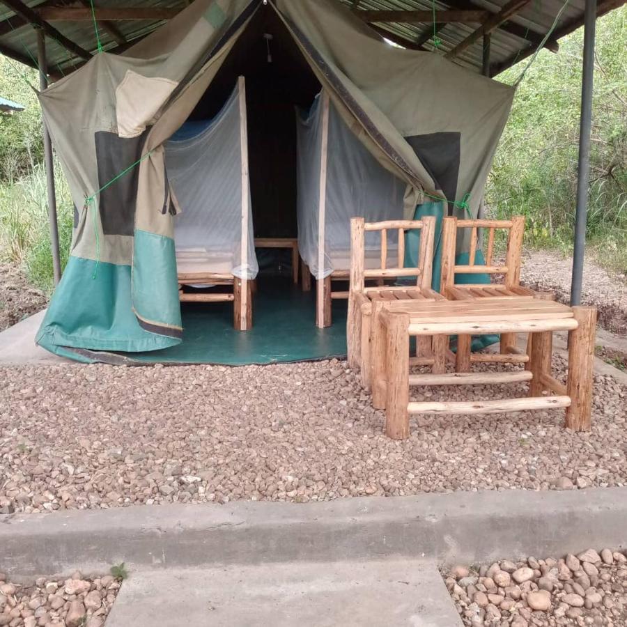 Murchison Giraffe Camp Paraa Buitenkant foto
