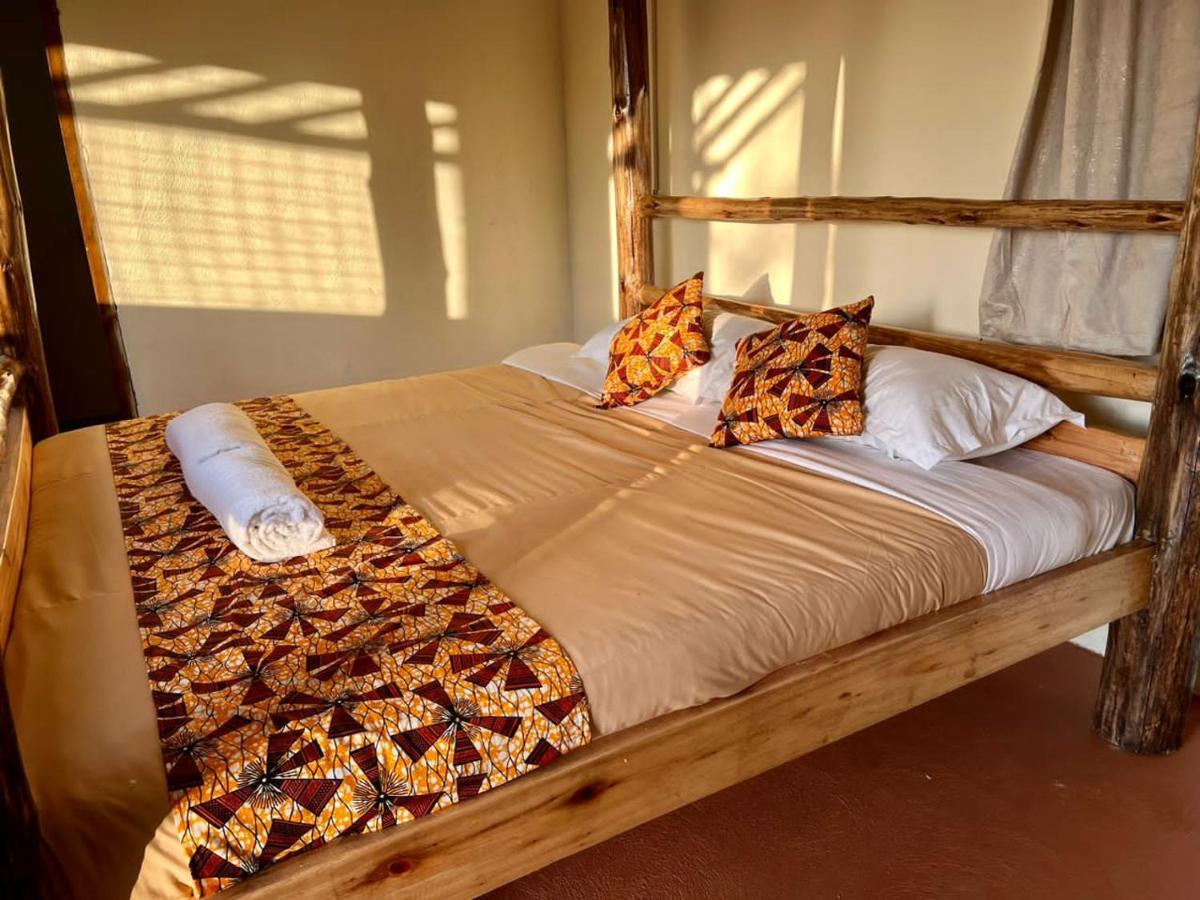 Murchison Giraffe Camp Paraa Buitenkant foto